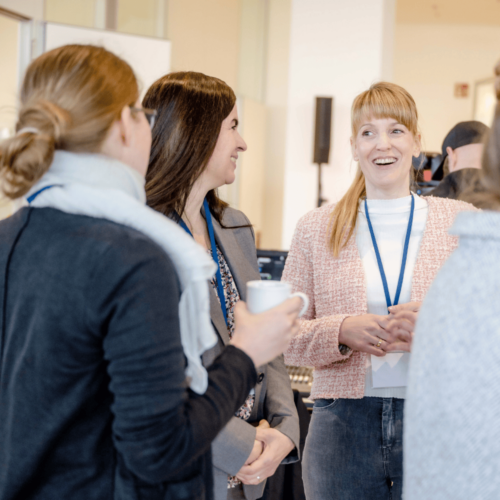 Henrike Heckmann im Austausch mit Dr. Anke Marks